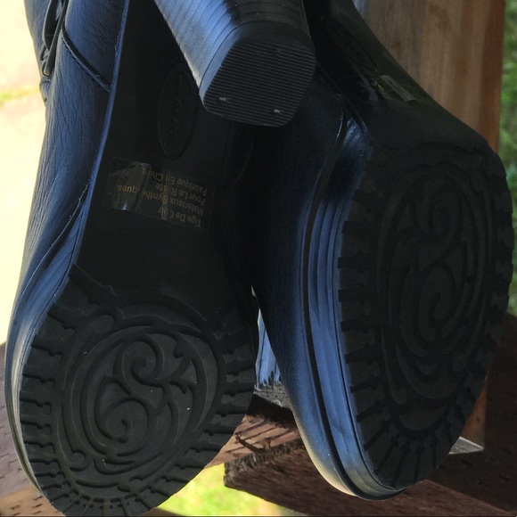 Clarks Heeled Black Leather Boots Size 6 - Picture 7 of 8